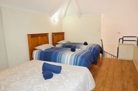 Osprey Holiday Village Unit 119 - E Caravan Parks 9