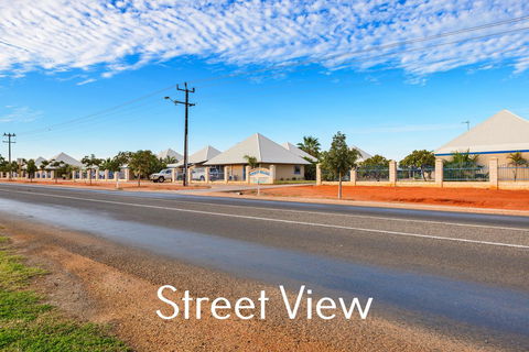 Osprey Holiday Village Unit 103 2 Bedroom - E Caravan Parks 17