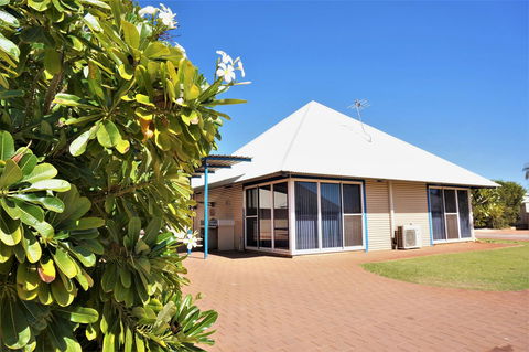 Osprey Holiday Village Unit 120 - Plenty Of Room For A Large Family - E Caravan Parks 18