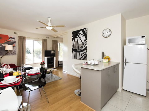 Style In Subiaco - E Caravan Parks 5