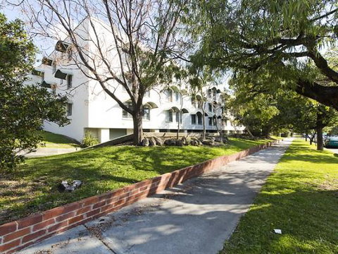 Style In Subiaco - E Caravan Parks 6