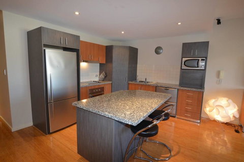 The Arcadia Apartment - E Caravan Parks 6