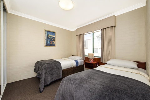 Subiaco Village 18 - E Caravan Parks 17