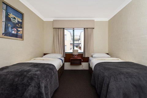 Subiaco Village 18 - E Caravan Parks 16