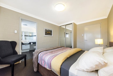 Subiaco Village 18 - E Caravan Parks 13
