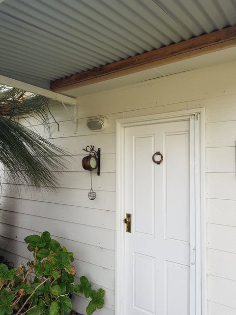 While Away Holiday Accommodation - E Caravan Parks 15