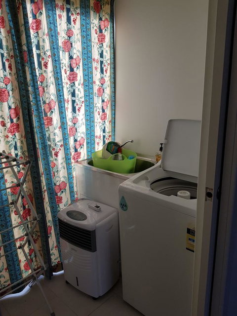 While Away Holiday Accommodation - E Caravan Parks 14