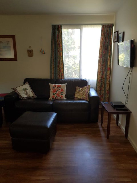 While Away Holiday Accommodation - E Caravan Parks 3
