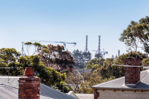 100 On South Callan Apartments - E Caravan Parks 19