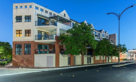 Subiaco Emporium Apartment - E Caravan Parks 3