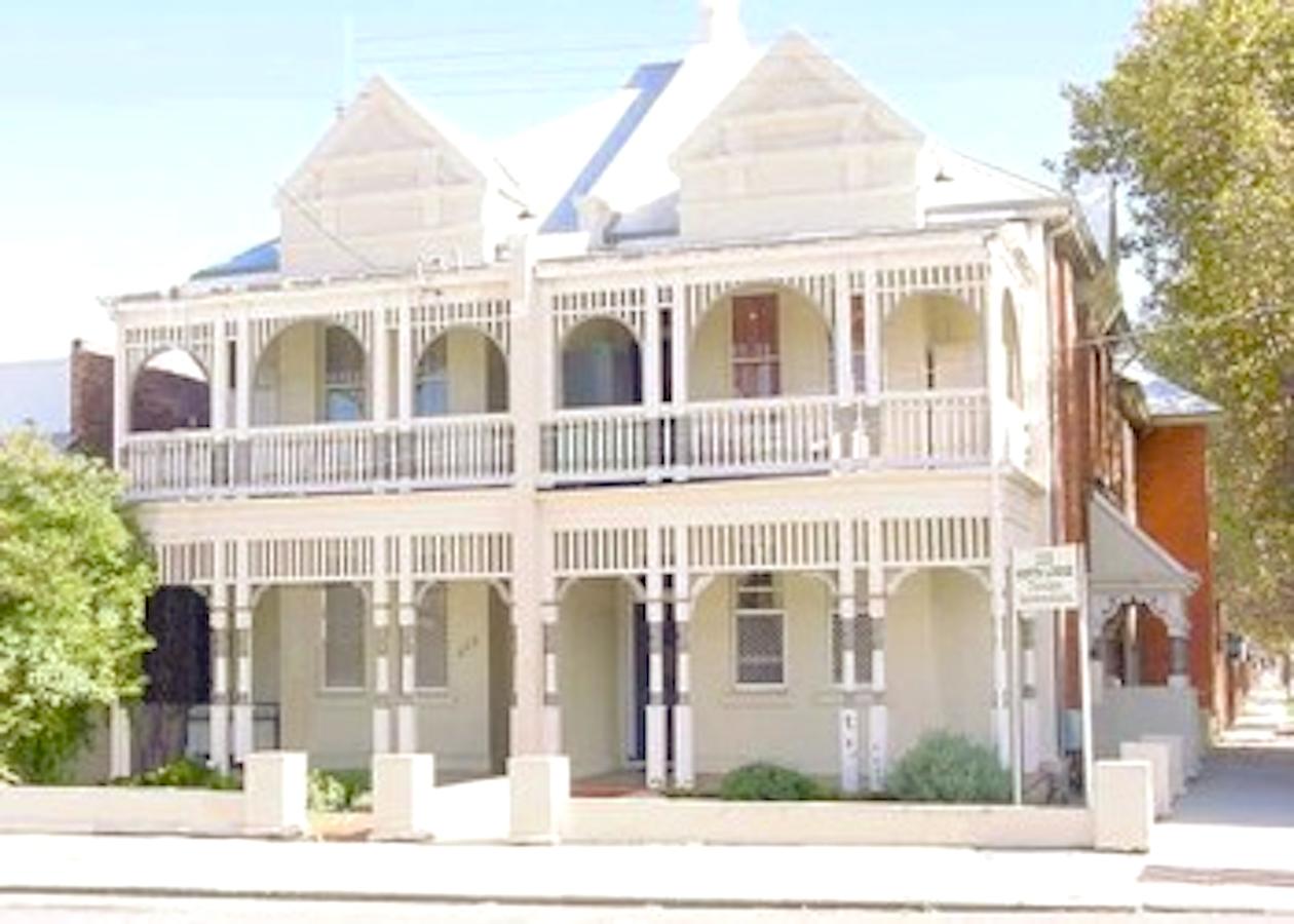 Perth WA E Caravan Parks