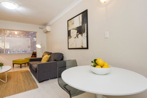 Townshend Rd - E Caravan Parks 33