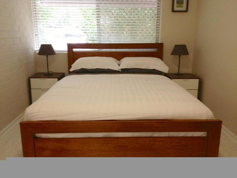 Townshend Rd - E Caravan Parks 17