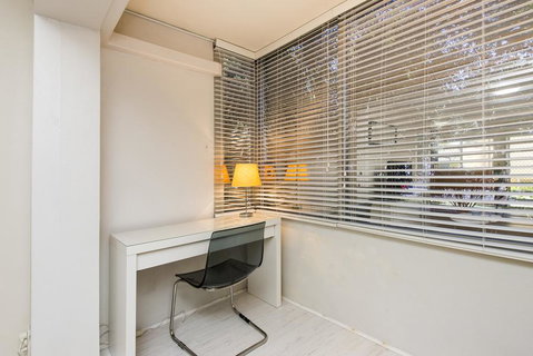 Townshend Rd - E Caravan Parks 9