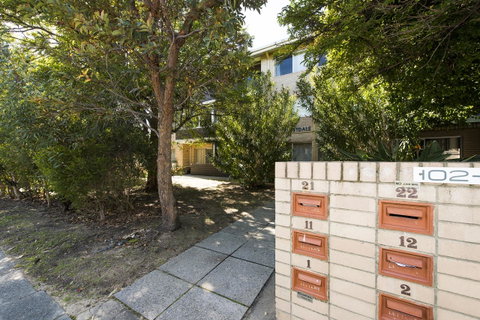 Townshend Rd - E Caravan Parks 27