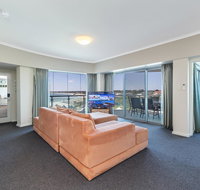 A 406 FANTASTIC OCEAN BEACH and MARINA VIEW APT AT SEASHELLS RESORT - E Caravan Parks