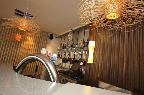 The Marina Hotel - Mindarie - E Caravan Parks 10