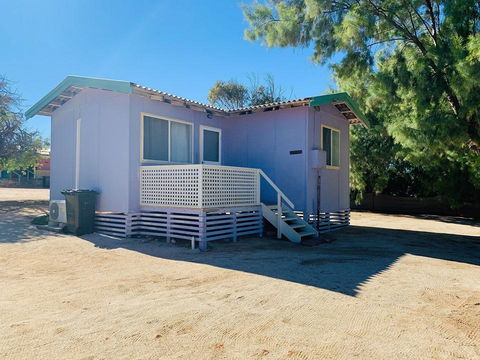 Shark Bay Cottages - E Caravan Parks 43