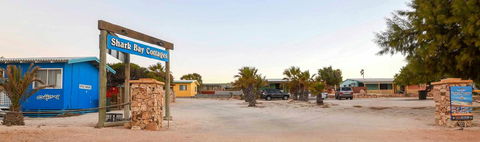Shark Bay Cottages - E Caravan Parks 32