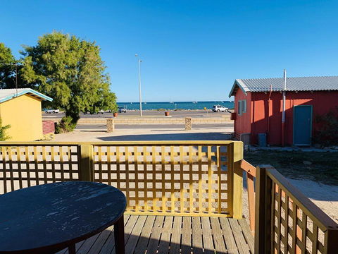 Shark Bay Cottages - E Caravan Parks 20