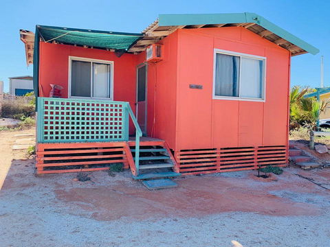 Shark Bay Cottages - E Caravan Parks 38