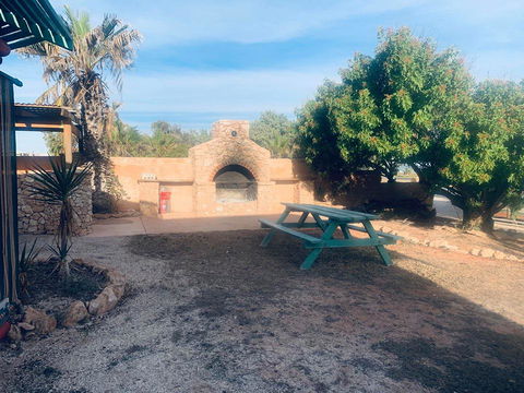 Shark Bay Cottages - E Caravan Parks 36