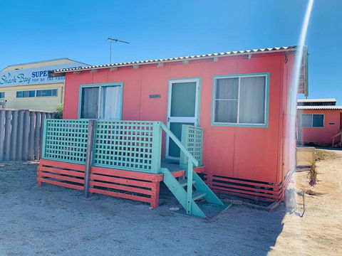 Shark Bay Cottages - E Caravan Parks 41