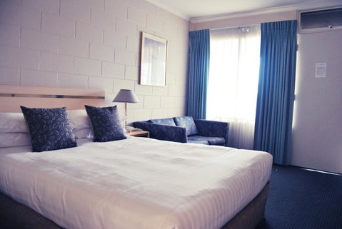 Comfort Inn Devonport - E Caravan Parks 15