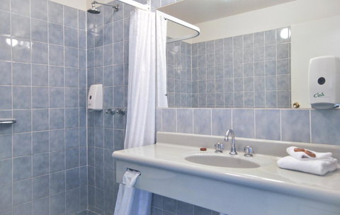 Comfort Inn Devonport - E Caravan Parks 32