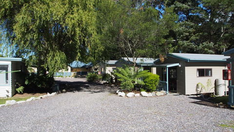 Strahan Retreat Holiday Park - E Caravan Parks 39