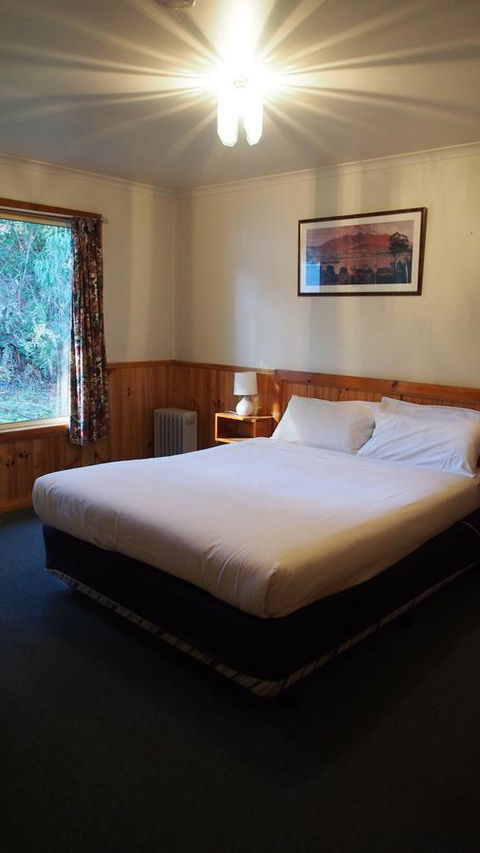 Strahan Retreat Holiday Park - E Caravan Parks 44
