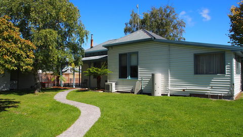 Strahan Retreat Holiday Park - E Caravan Parks 43