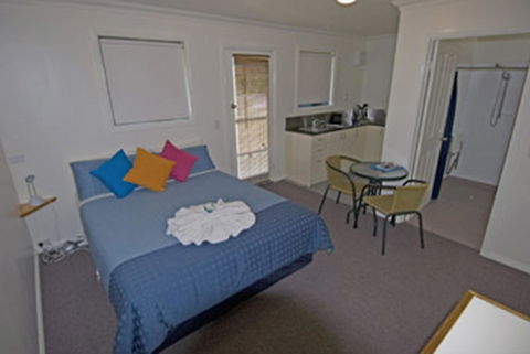Strahan Retreat Holiday Park - E Caravan Parks 16