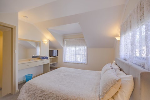 Queechy Motel - E Caravan Parks 24