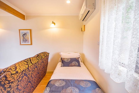 Queechy Motel - E Caravan Parks 43
