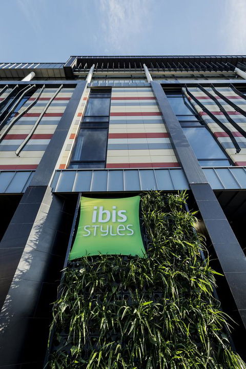 Ibis Styles Hobart - E Caravan Parks 29