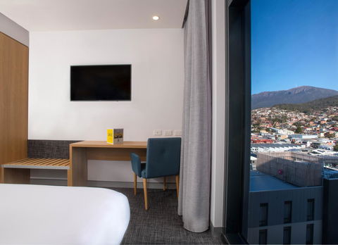 Ibis Styles Hobart - E Caravan Parks 7
