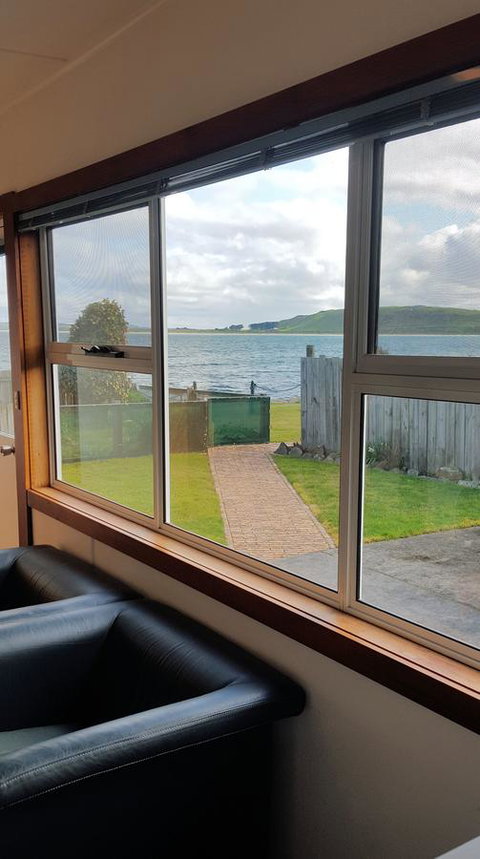 Stanley Village Waterfront Accommodation - E Caravan Parks 9