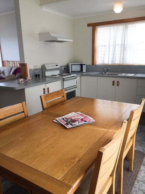 Stanley Hotel & Apartments - E Caravan Parks 20