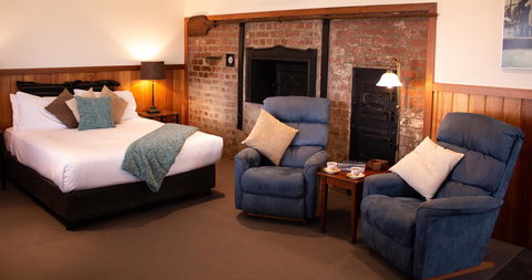 Stanley Hotel & Apartments - E Caravan Parks 1