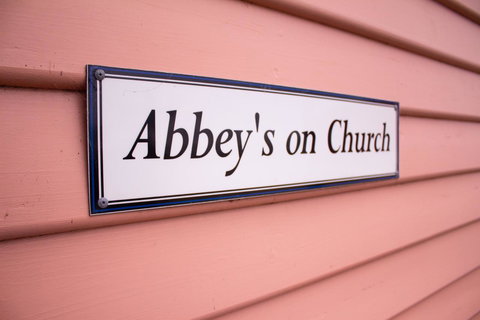 Stanley Hotel & Apartments - E Caravan Parks 27