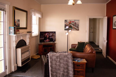 Stanley Hotel & Apartments - E Caravan Parks 7