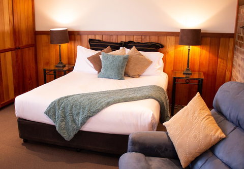 Stanley Hotel & Apartments - E Caravan Parks 4