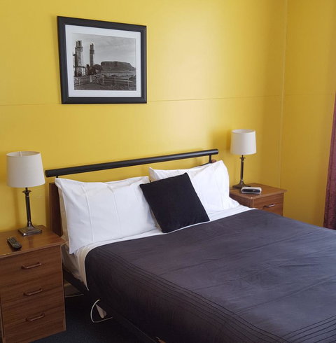 Stanley Hotel & Apartments - E Caravan Parks 36