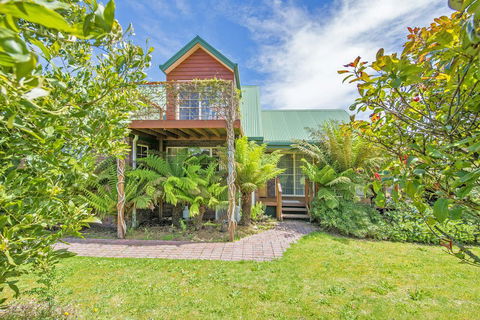Aloft Boutique Accommodation - E Caravan Parks 0