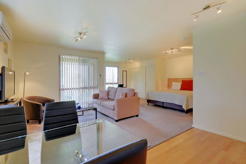Aloft Boutique Accommodation - E Caravan Parks 1
