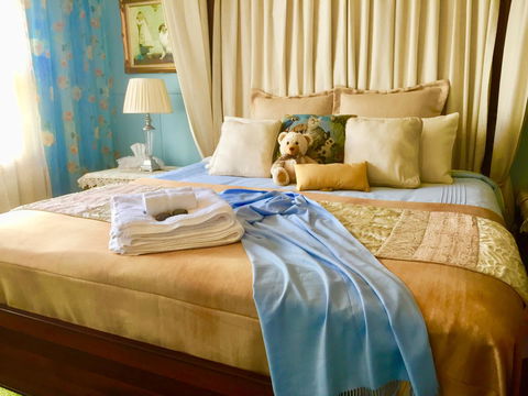 Wandering Geese Boutique Bed And Breakfast - E Caravan Parks 13