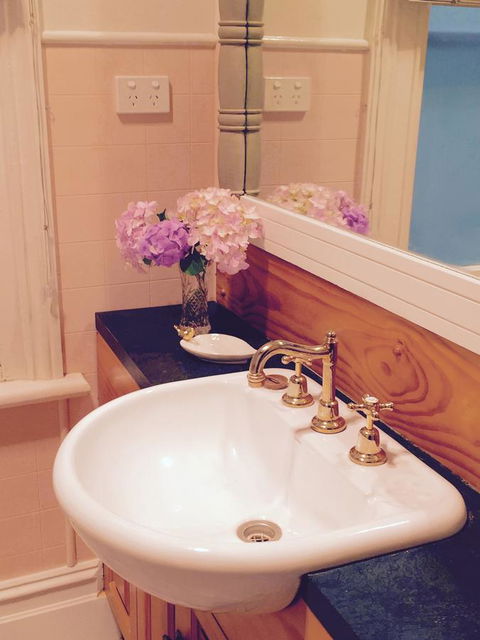 Wandering Geese Boutique Bed And Breakfast - E Caravan Parks 16