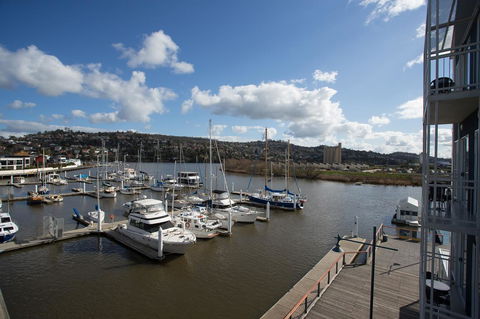 Peppers Seaport Hotel - E Caravan Parks 38