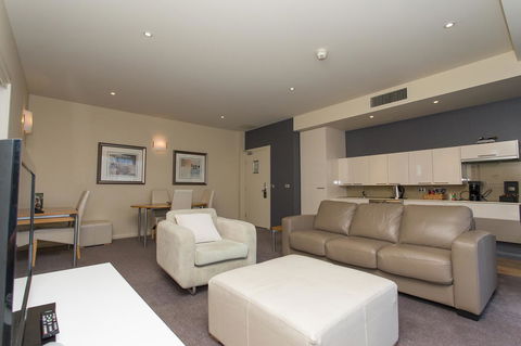Peppers Seaport Hotel - E Caravan Parks 40